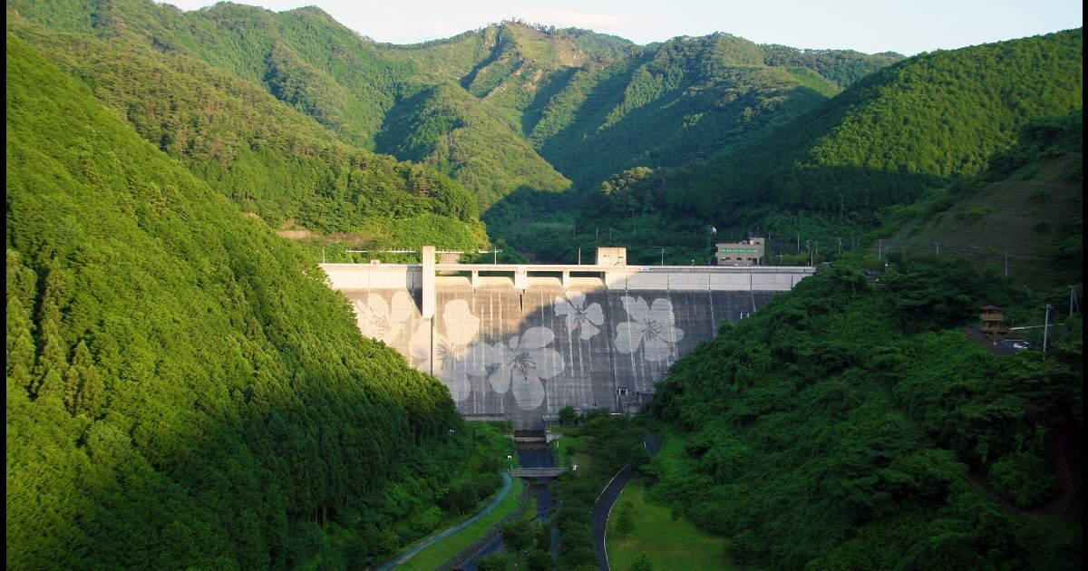 Klaus Dauven “Hanazakari”2008, Matsudagawa Dam, Tochigi